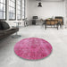 Round Machine Washable Traditional HotPink Rug in a Office, wshtr4146