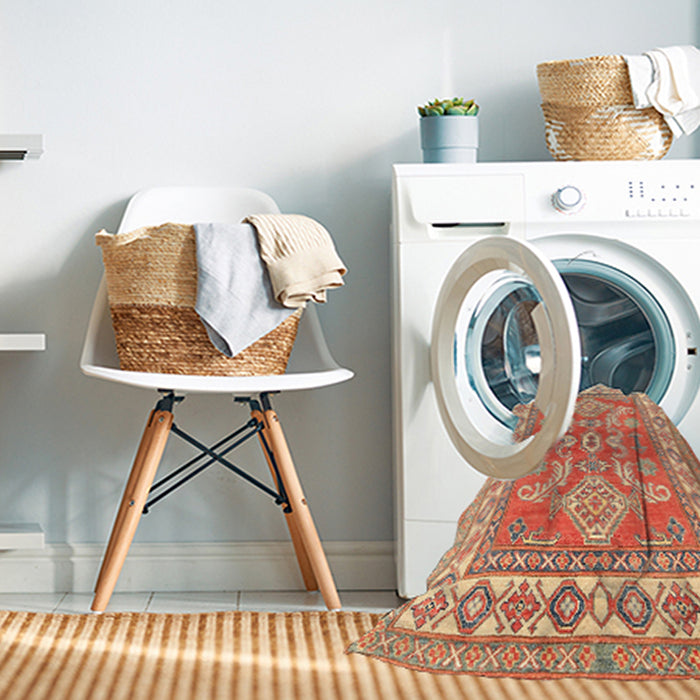 Machine Washable Traditional Red Rug in a Washing Machine, wshtr414