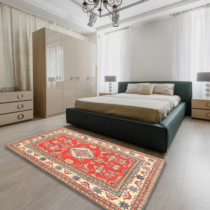 Traditional Brown Geometric Rug in a Bedroom, tr416