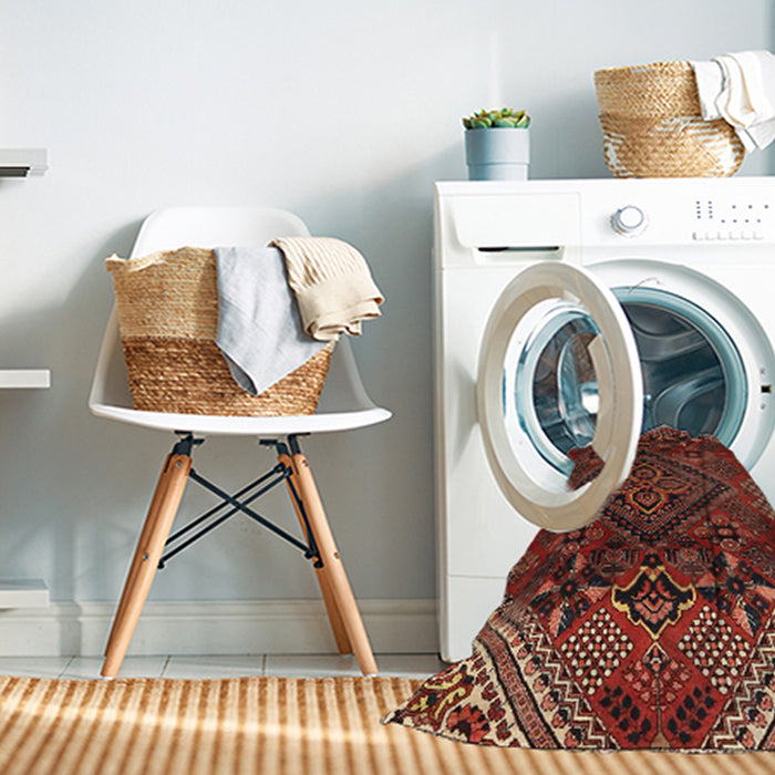 Machine Washable Traditional Crimson Red Rug in a Washing Machine, wshtr4256