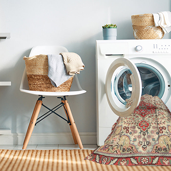 Machine Washable Traditional Khaki Gold Rug in a Washing Machine, wshtr4339