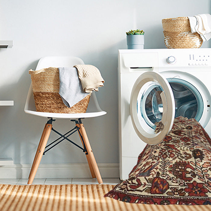 Machine Washable Traditional Saffron Red Rug in a Washing Machine, wshtr4367