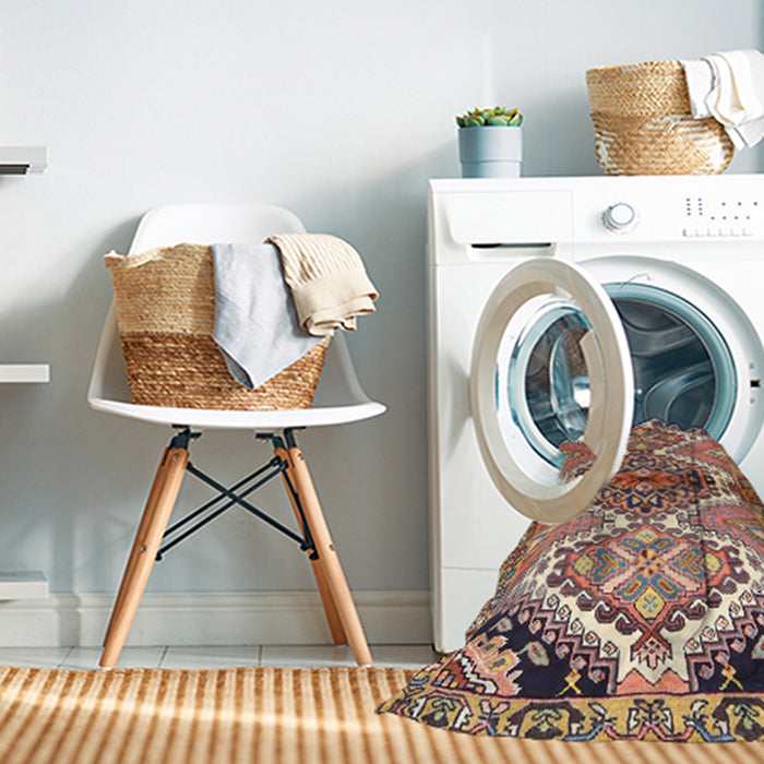 Machine Washable Traditional Chestnut Brown Rug in a Washing Machine, wshtr4398