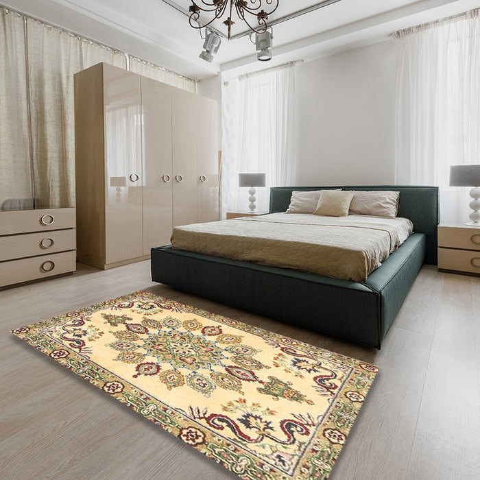 Traditional Brown Gold Medallion Rug in a Bedroom, tr4403
