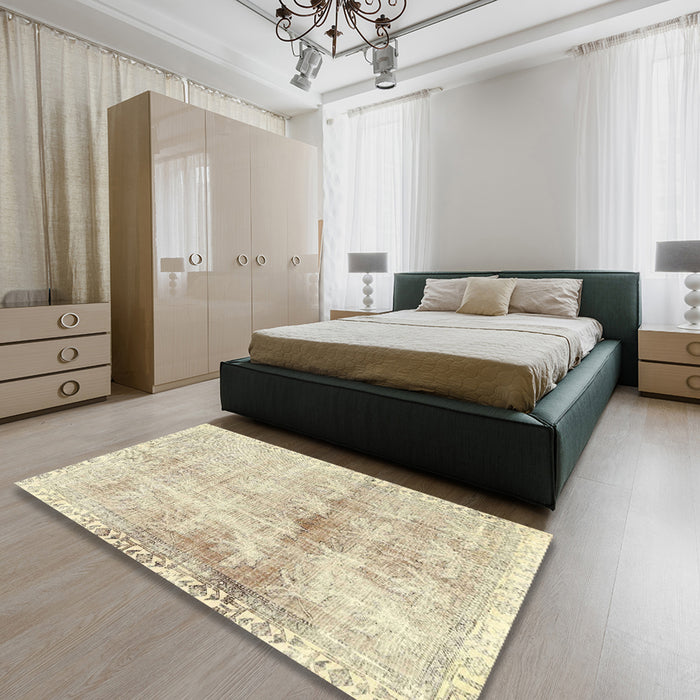 Traditional Golden Blonde Gold Persian Rug in a Bedroom, tr4427