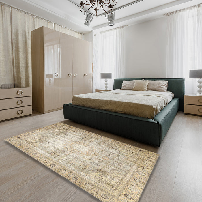 Machine Washable Traditional Brown Rug in a Bedroom, wshtr4478