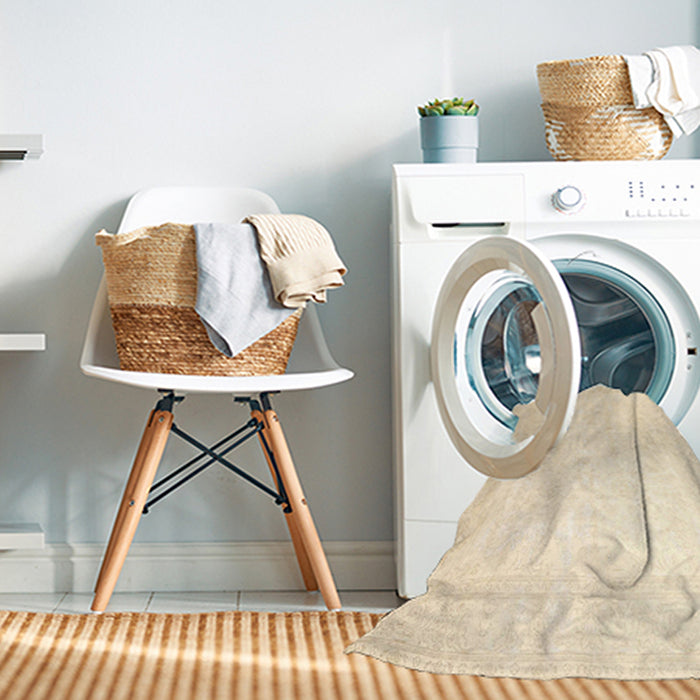 Machine Washable Traditional Khaki Gold Rug in a Washing Machine, wshtr4487