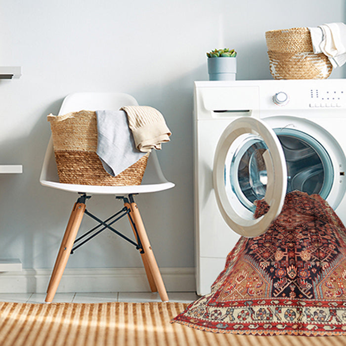 Machine Washable Traditional Tomato Red Rug in a Washing Machine, wshtr450
