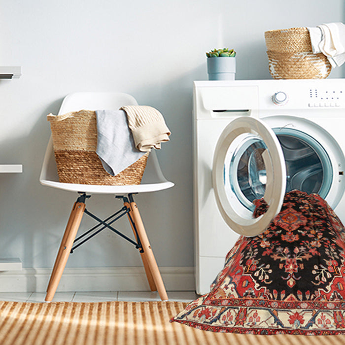 Machine Washable Traditional Saffron Red Rug in a Washing Machine, wshtr452