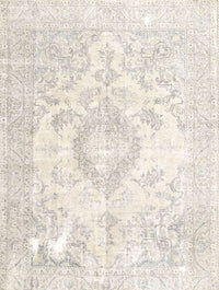 Machine Washable Traditional Pale Silver Gray Rug, wshtr4533