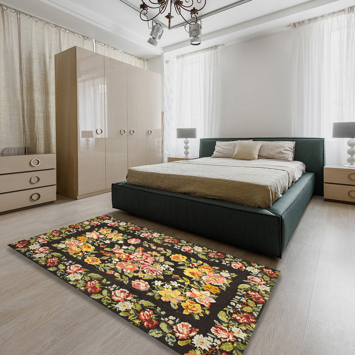 Traditional Bakers Brown Medallion Rug in a Bedroom, tr456