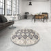 Round Machine Washable Traditional Champagne Beige Rug in a Office, wshtr4592