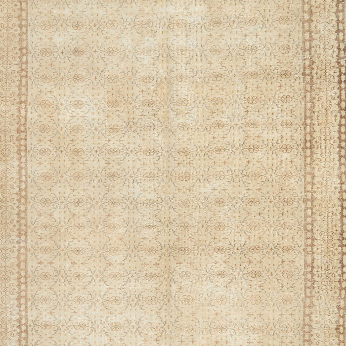 Machine Washable Traditional Khaki Gold Rug, wshtr460