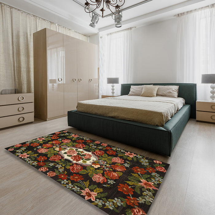 Traditional Brown Medallion Rug in a Bedroom, tr466