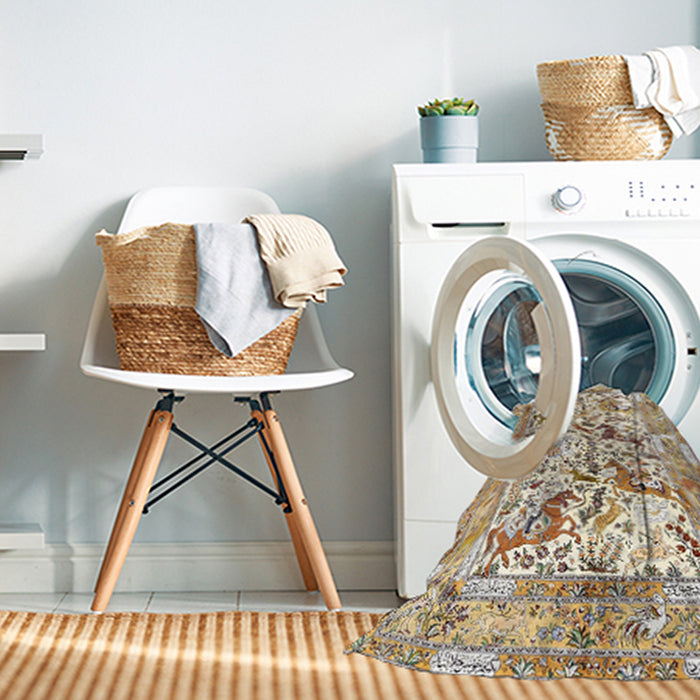 Machine Washable Traditional Gold Rug in a Washing Machine, wshtr4679