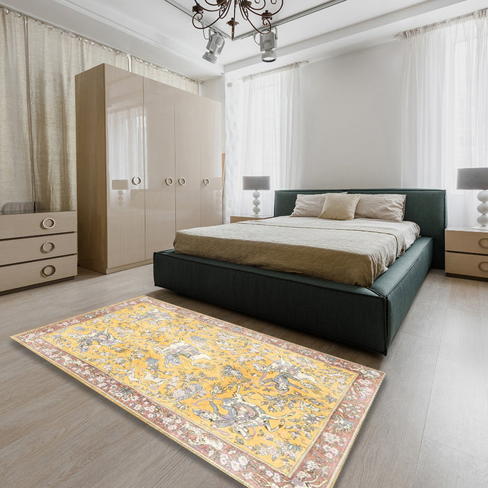 Traditional Brown Gold Animal Rug in a Bedroom, tr4682