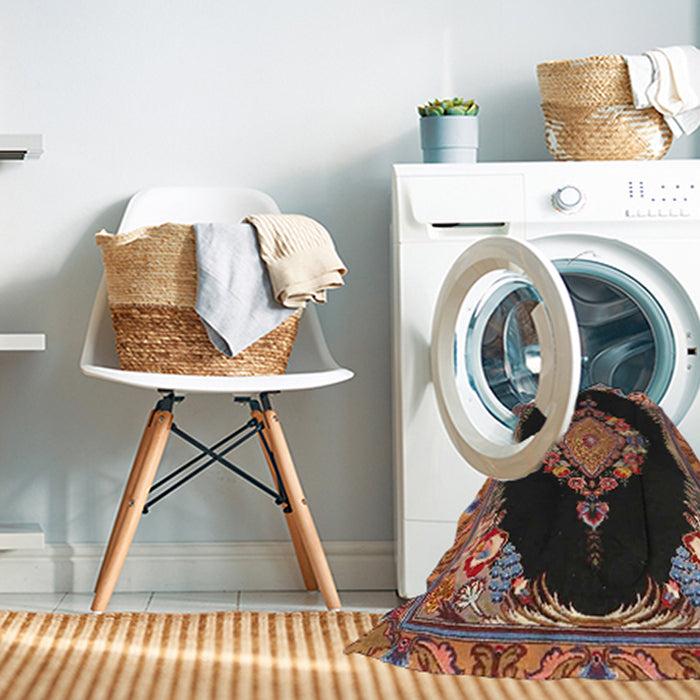 Machine Washable Traditional Night Red Rug in a Washing Machine, wshtr4737