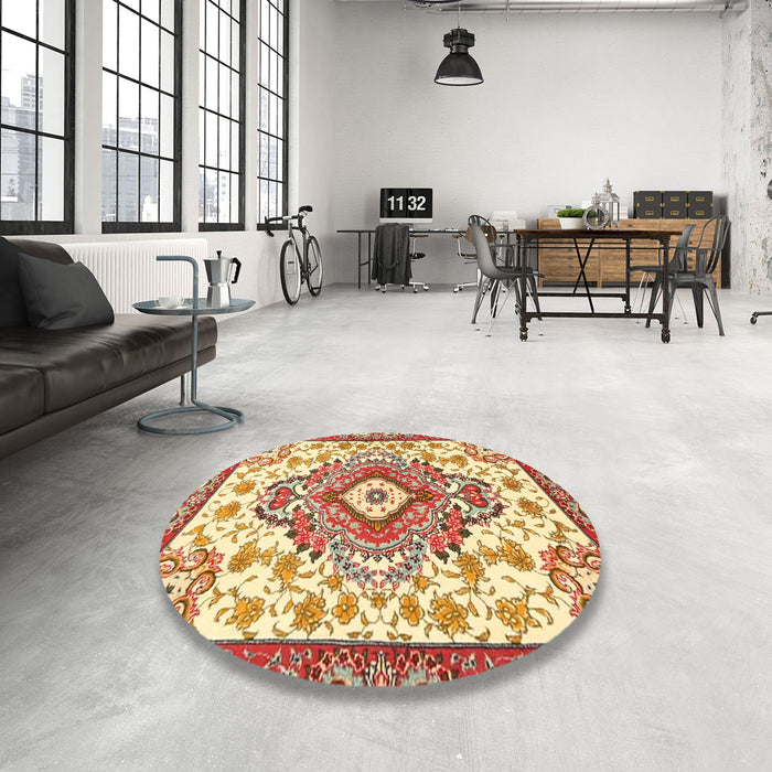 Round Machine Washable Traditional Brown Gold Rug in a Office, wshtr4741
