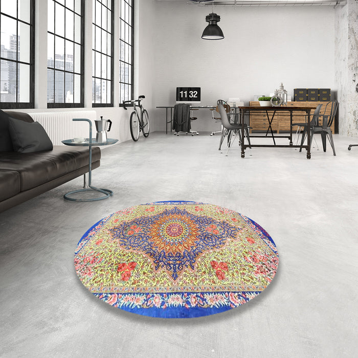Round Traditional Brown Persian Rug in a Office, tr4768
