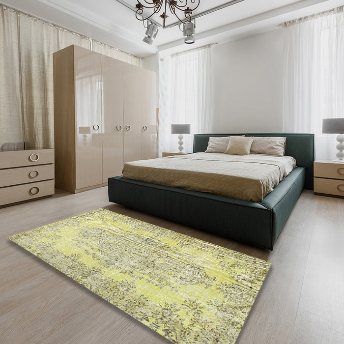 Machine Washable Traditional Gold Rug in a Bedroom, wshtr477
