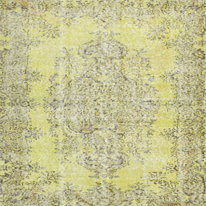 Round Machine Washable Traditional Gold Rug, wshtr477