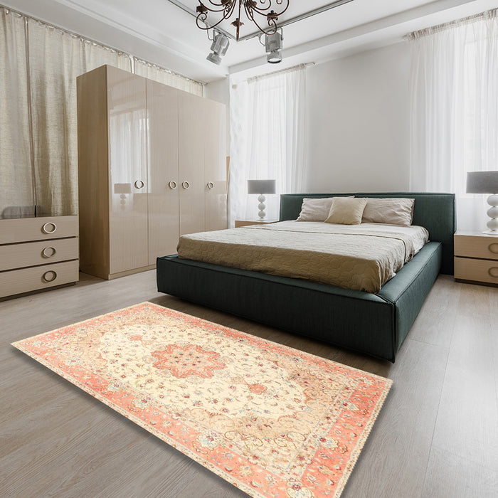 Traditional Golden Blonde Gold Medallion Rug in a Bedroom, tr4784
