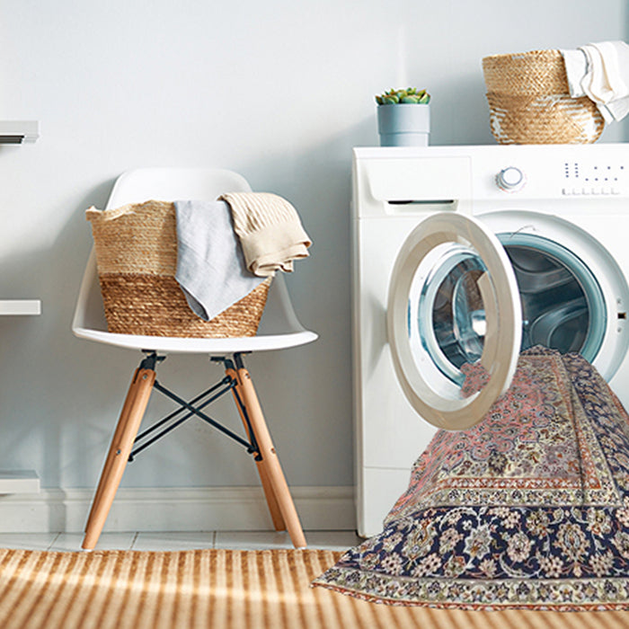 Machine Washable Traditional Rose Pink Rug in a Washing Machine, wshtr4817