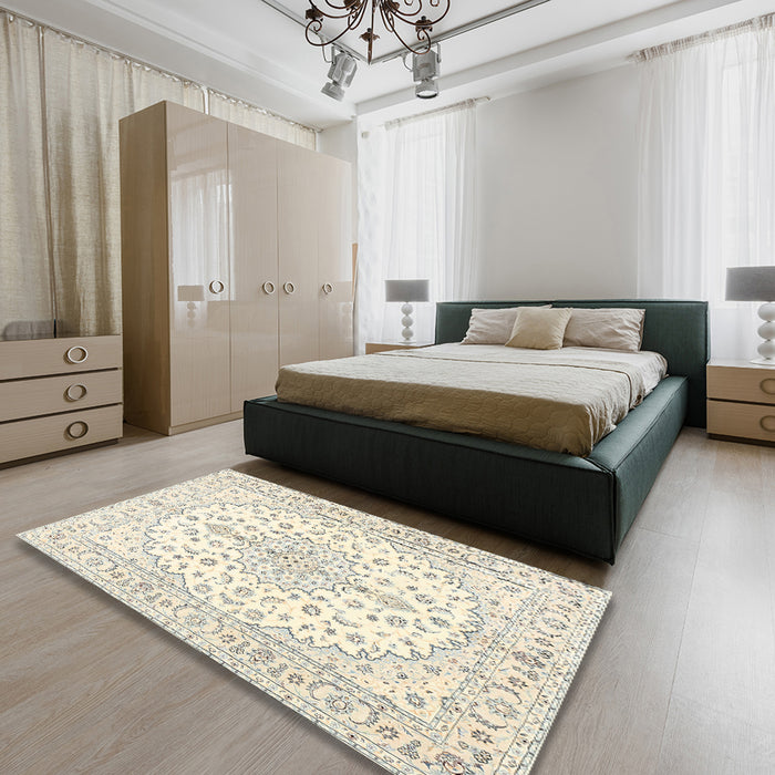 Traditional Sage Green Medallion Rug in a Bedroom, tr489