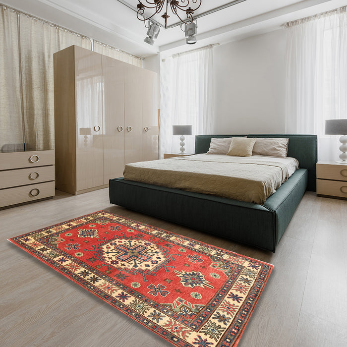 Traditional Brown Medallion Rug in a Bedroom, tr498