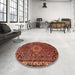 Round Machine Washable Traditional Rust Pink Rug in a Office, wshtr571