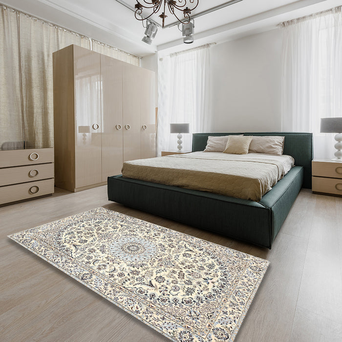 Traditional Gold Medallion Rug in a Bedroom, tr618