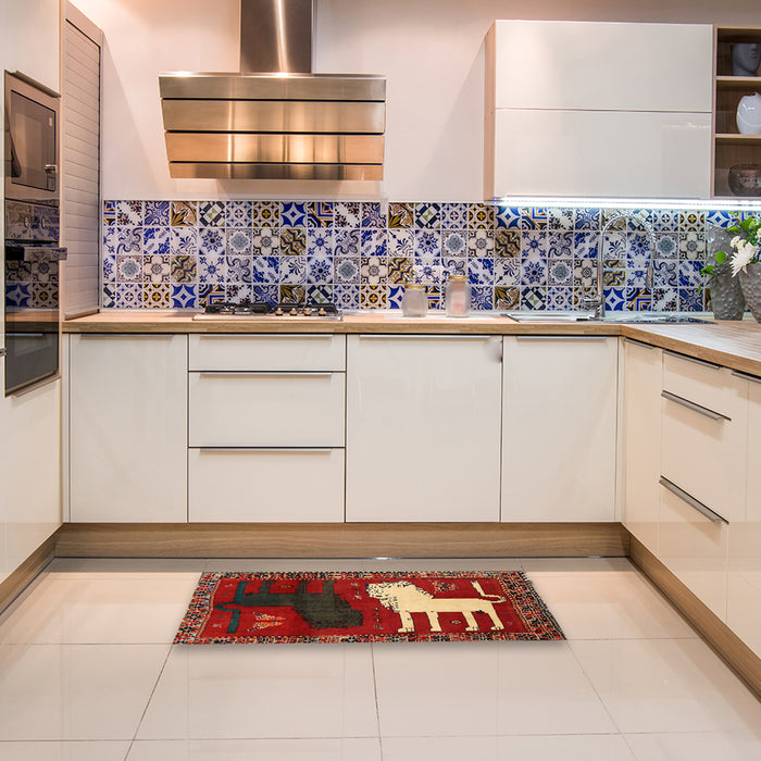 Machine Washable Traditional Brown Rug in a Kitchen, wshtr621