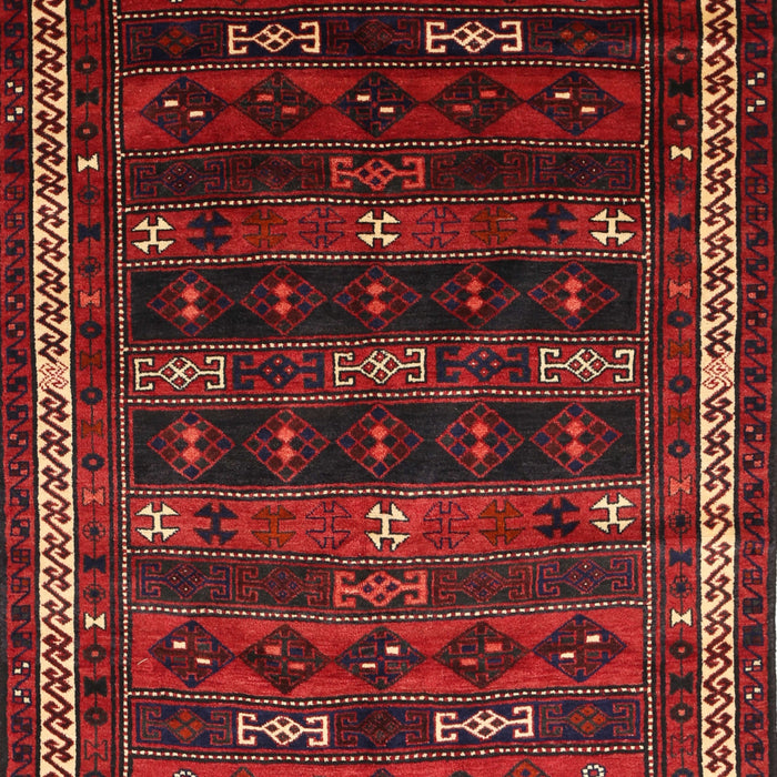 Traditional Reddish Brown Persian Rug, tr662