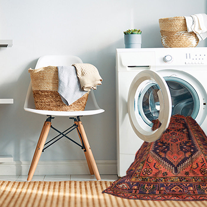 Machine Washable Traditional Saffron Red Rug in a Washing Machine, wshtr690