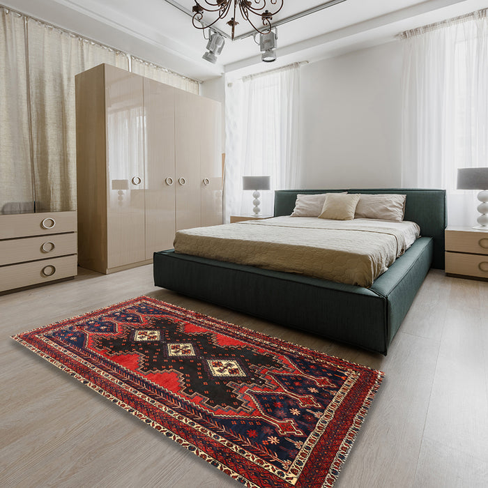 Machine Washable Traditional Brown Rug in a Bedroom, wshtr703