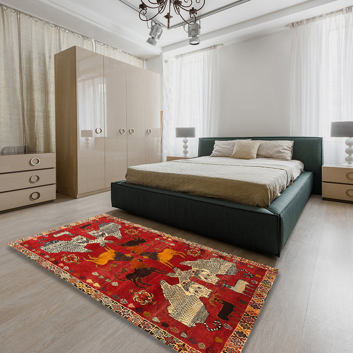 Machine Washable Traditional Red Rug in a Bedroom, wshtr707