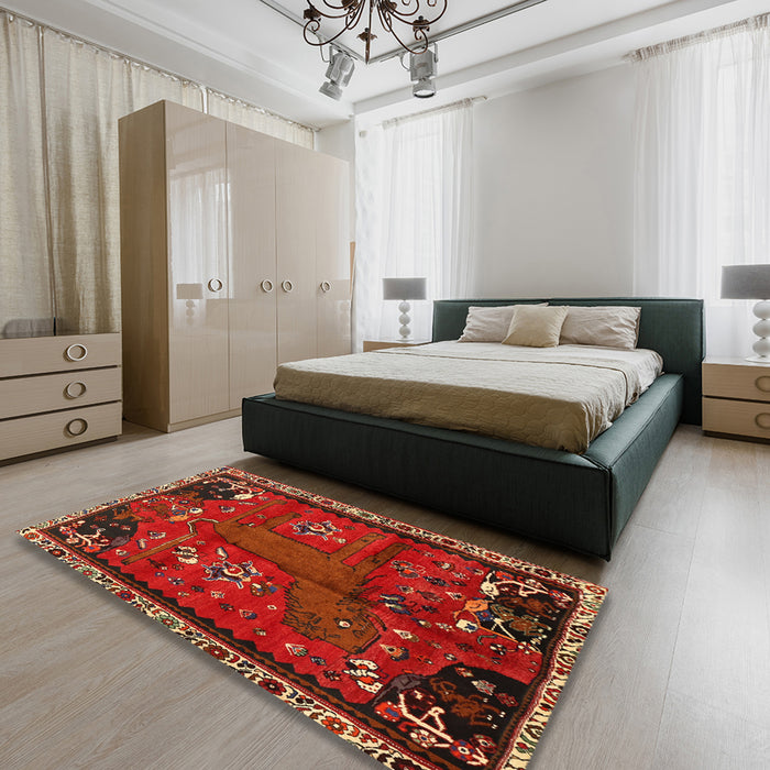 Traditional Sienna Brown Animal Rug in a Bedroom, tr736