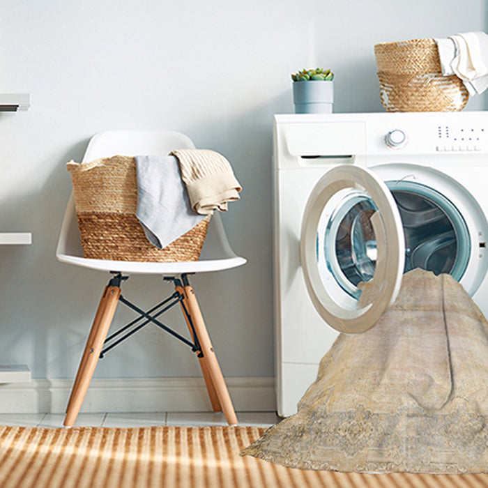 Machine Washable Traditional Deep Peach Orange Rug in a Washing Machine, wshtr762