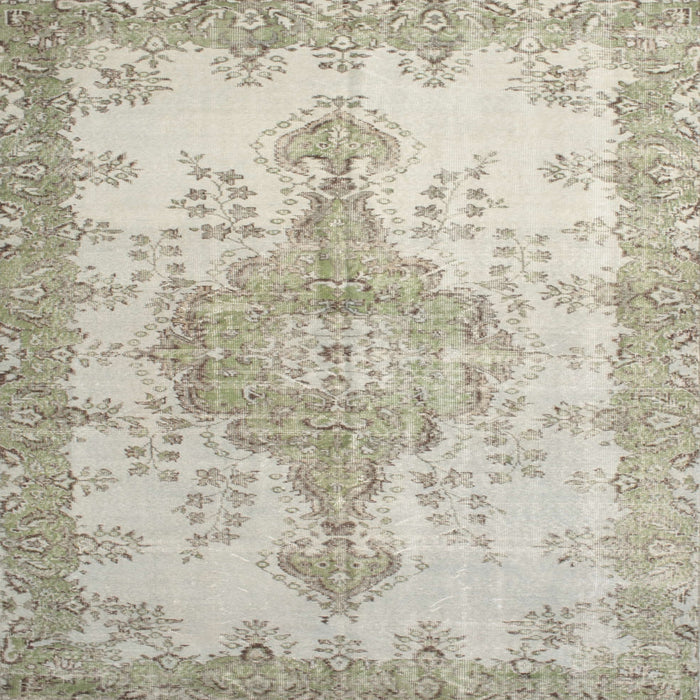 Round Machine Washable Traditional Desert Sand Beige Rug, wshtr777