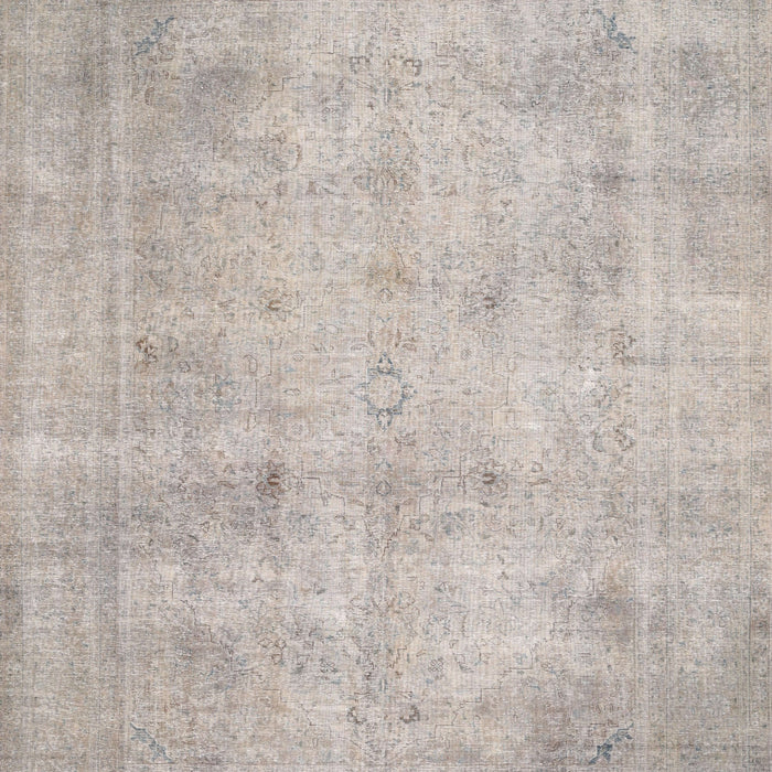 Machine Washable Traditional Pale Silver Gray Rug, wshtr779