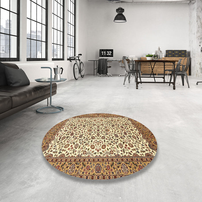 Round Machine Washable Traditional Saddle Brown Rug in a Office, wshtr795