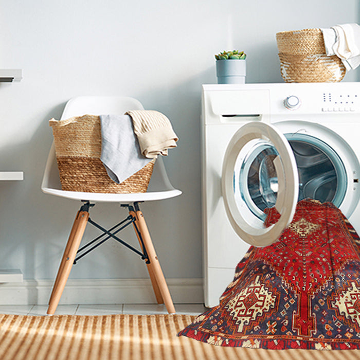 Machine Washable Traditional Red Rug in a Washing Machine, wshtr838