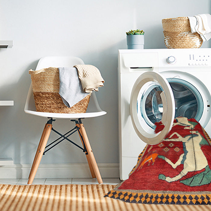 Machine Washable Traditional Orange Brown Rug in a Washing Machine, wshtr863