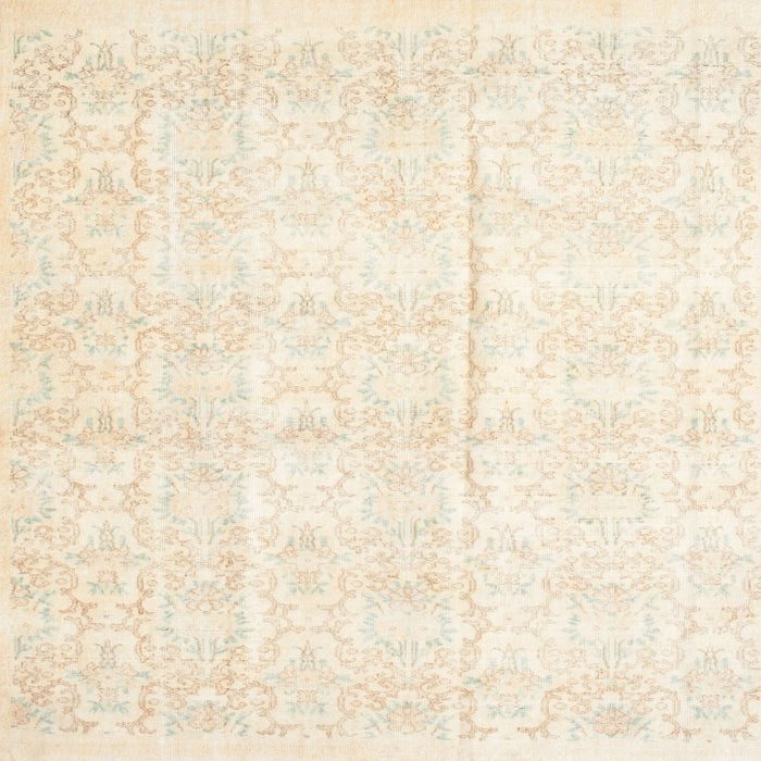 Round Machine Washable Traditional Deep Peach Orange Rug, wshtr917