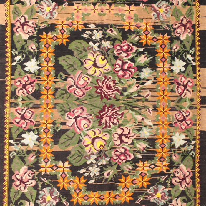 Traditional Dark Sienna Brown Medallion Rug, tr923