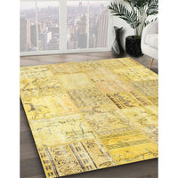 Traditional Chrome Gold Yellow Patchwork Rug, tr935