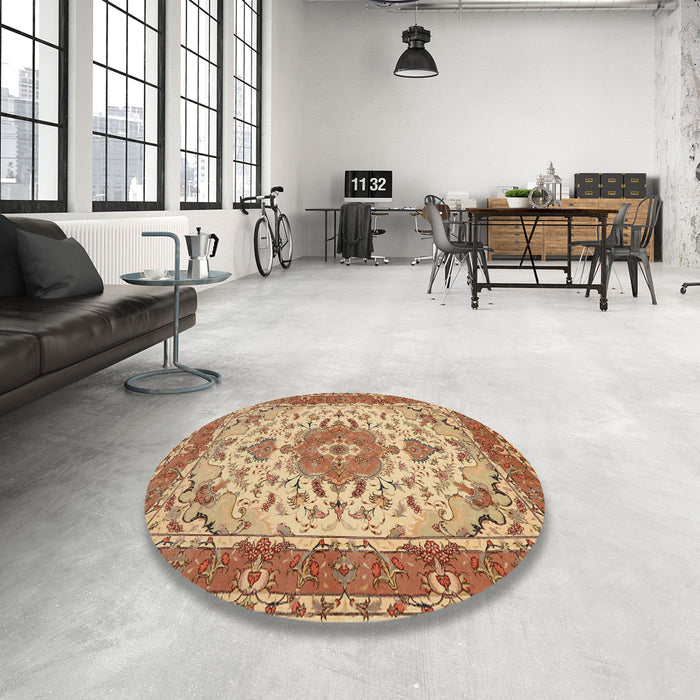 Round Traditional Red Persian Rug in a Office, tr940