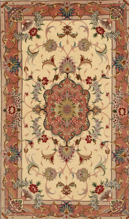 Machine Washable Traditional Red Rug, wshtr946