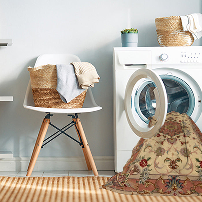 Machine Washable Traditional Red Rug in a Washing Machine, wshtr946