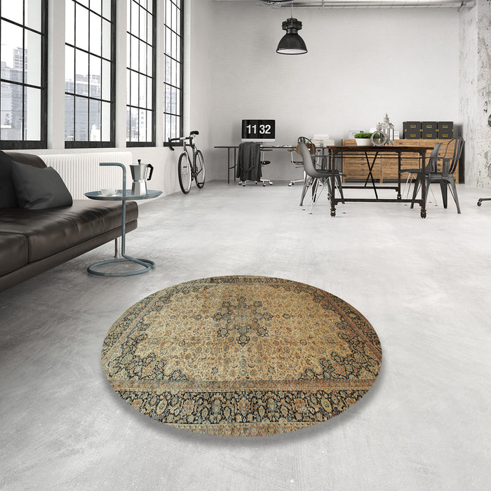 Round Traditional Reddish Brown Persian Rug in a Office, tr95